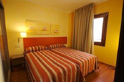 фото отеля Apartamentos Parot Ibiza