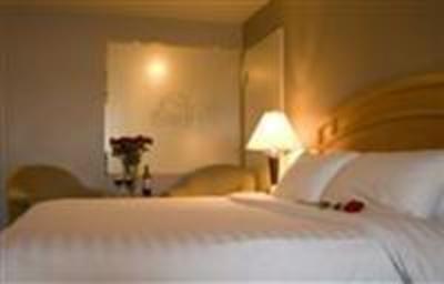 фото отеля Treasure Cove Hotel