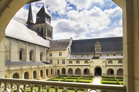 фото отеля Hotel Abbaye Royale De Fontevraud-l'Abbaye