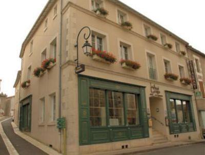 фото отеля Le Saint Georges Hotel Vivonne