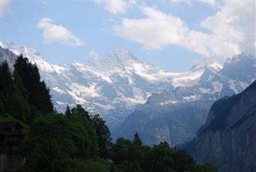 фото отеля Hotel Alpenrose Wengen