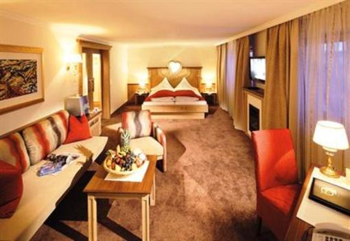 фото отеля Hotel Post Ischgl