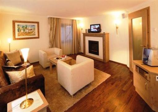 фото отеля Hotel Post Ischgl