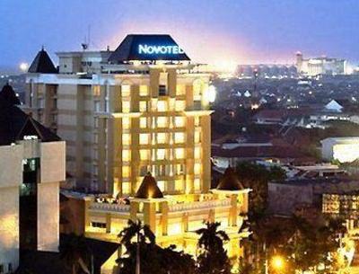 фото отеля Novotel Semarang