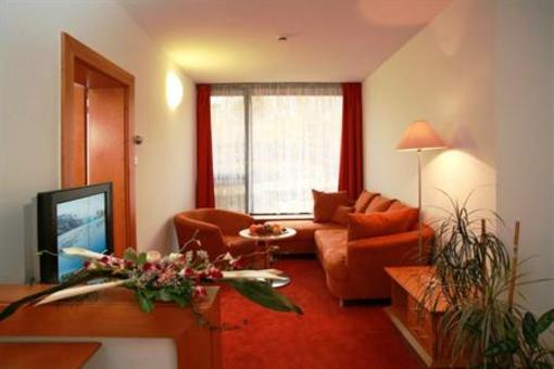 фото отеля Thermal Spa Hotel Karlovy Vary