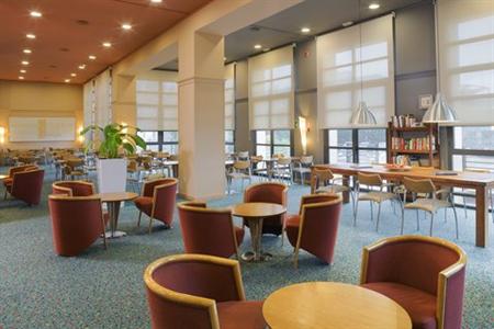 фото отеля Holiday Inn Express Valencia Ciudad Las Ciencias