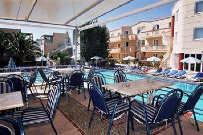 фото отеля Futura Hotel Apartments