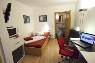 фото отеля Hotel Rosenhof Ramstein-Miesenbach