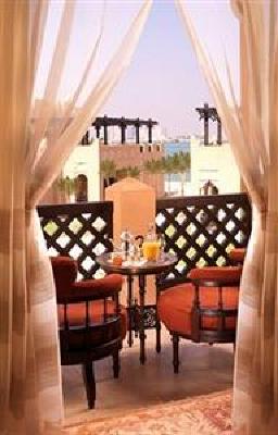 фото отеля Sharq Village & Spa