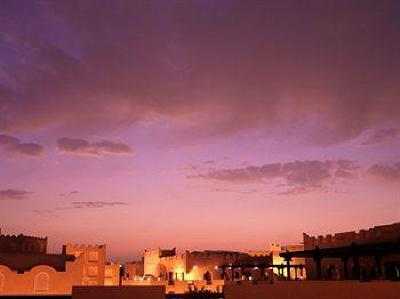фото отеля Sharq Village & Spa