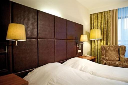 фото отеля Van Der Valk Theaterhotel Almelo