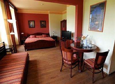 фото отеля Romantic Hotel Mlýn Karlštejn