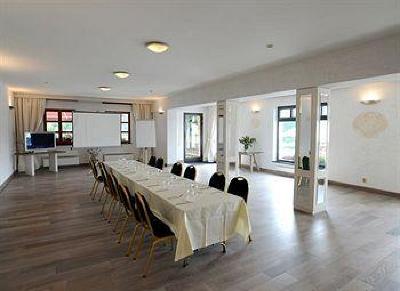фото отеля Romantic Hotel Mlýn Karlštejn