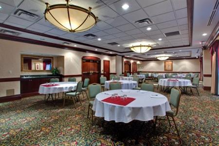 фото отеля Holiday Inn Hotel & Suites London