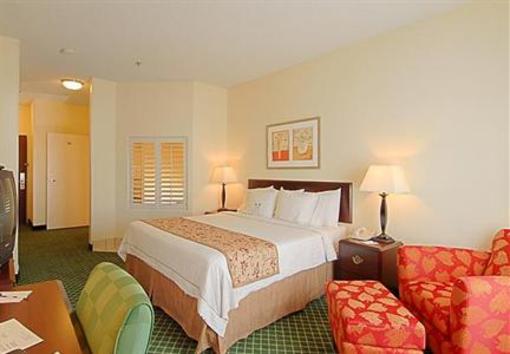 фото отеля Fairfield Inn & Suites Medford