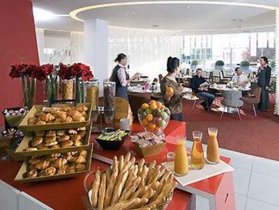 фото отеля Novotel Paris Est
