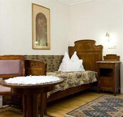 фото отеля Szarcsa Csarda es Fogado Hotel Szekesfehervar