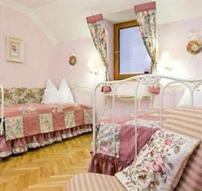 фото отеля Szarcsa Csarda es Fogado Hotel Szekesfehervar