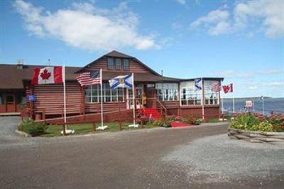 фото отеля Pictou Lodge Beachfront Resort