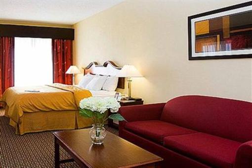 фото отеля Comfort Suites Raleigh Durham Airport/RTP