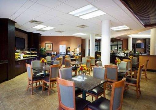 фото отеля Comfort Suites Raleigh Durham Airport/RTP