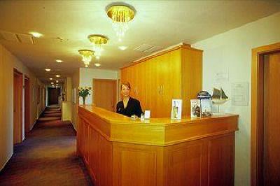 фото отеля Hotel am Schwedenkai
