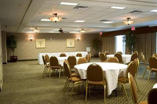 фото отеля Holiday Inn Express and Suites Medicine Hat