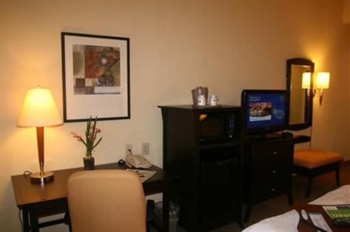 фото отеля Hampton Inn & Suites Spartanburg-I-26-Westgate Mall