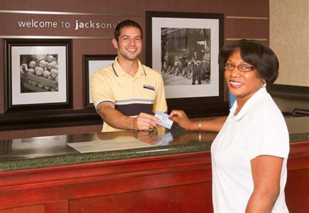 фото отеля Hampton Inn Jacksonville - I-95 South