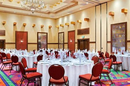 фото отеля Hilton Santa Fe Golf Resort & Spa at Buffalo Thunder