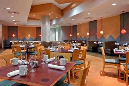 фото отеля Hilton Santa Fe Golf Resort & Spa at Buffalo Thunder