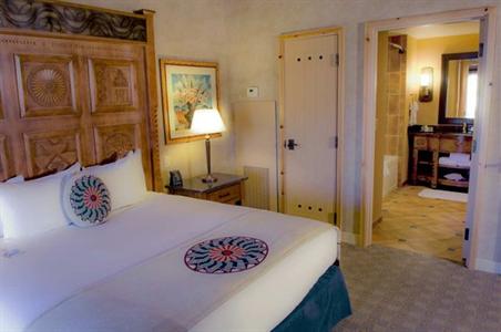 фото отеля Hilton Santa Fe Golf Resort & Spa at Buffalo Thunder