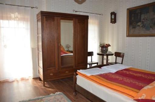 фото отеля Hotel Nyilas Fogadó