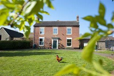 фото отеля Broome Park Farm