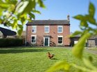фото отеля Broome Park Farm