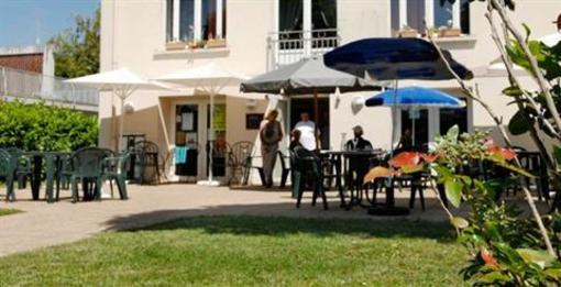 фото отеля Hotel du Parc Salies du Salat