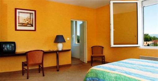 фото отеля Hotel du Parc Salies du Salat