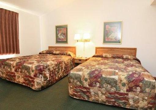 фото отеля Econo Lodge Watertown