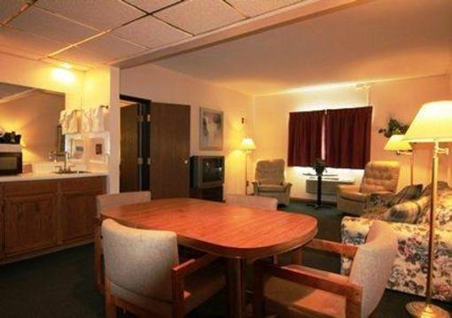 фото отеля Econo Lodge Watertown