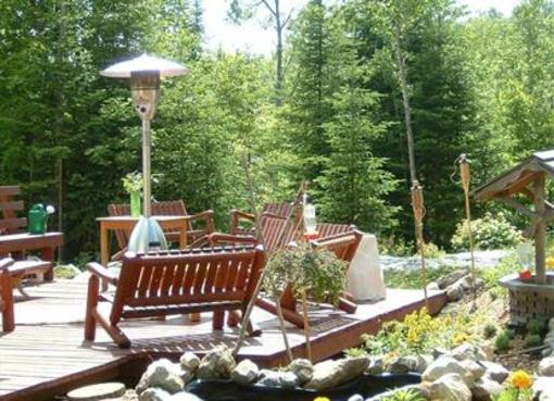 фото отеля Gordon Hoselton Presents Lac McGregor Montagne B&B