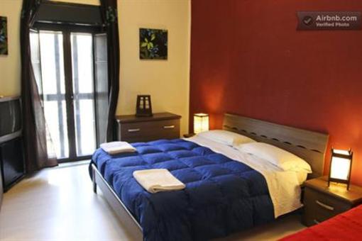 фото отеля Globetrotter Apartment Catania