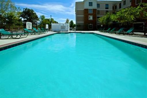 фото отеля Staybridge Suites Indianapolis-Airport