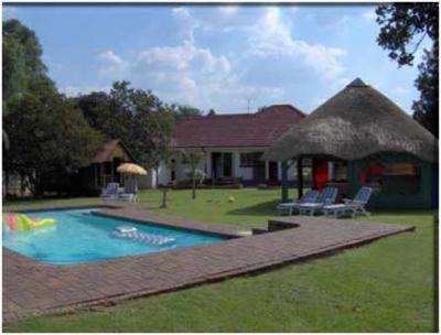 фото отеля Mbizi Backpackers Lodge