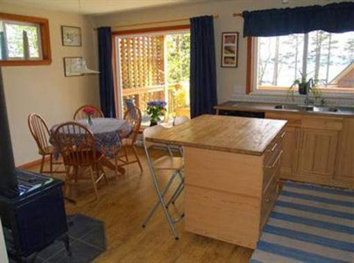 фото отеля West Coast Cottage