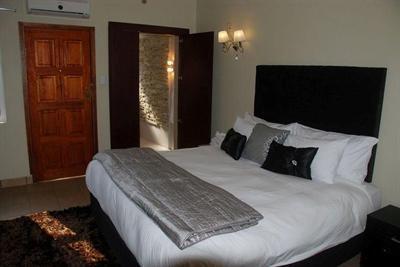 фото отеля Crystal Duvet Guest House Johannesburg