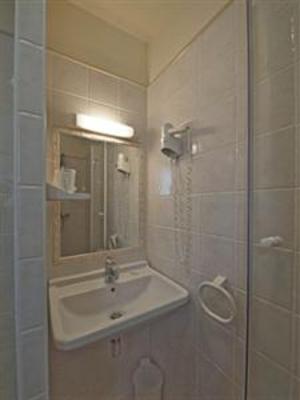фото отеля Hotel Les Oliviers Fayence