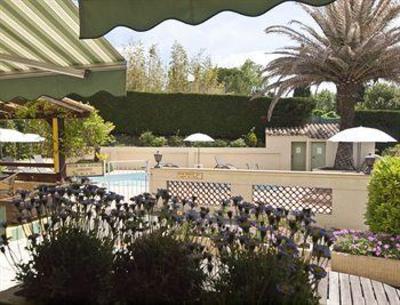 фото отеля Hotel Les Oliviers Fayence