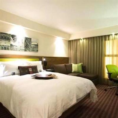 фото отеля Hampton by Hilton Corby