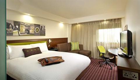 фото отеля Hampton by Hilton Corby