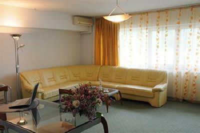 фото отеля Hotel Herastrau Bucahrest